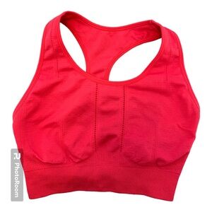 Seamless Sweat Wicking Fabric Sports Bra